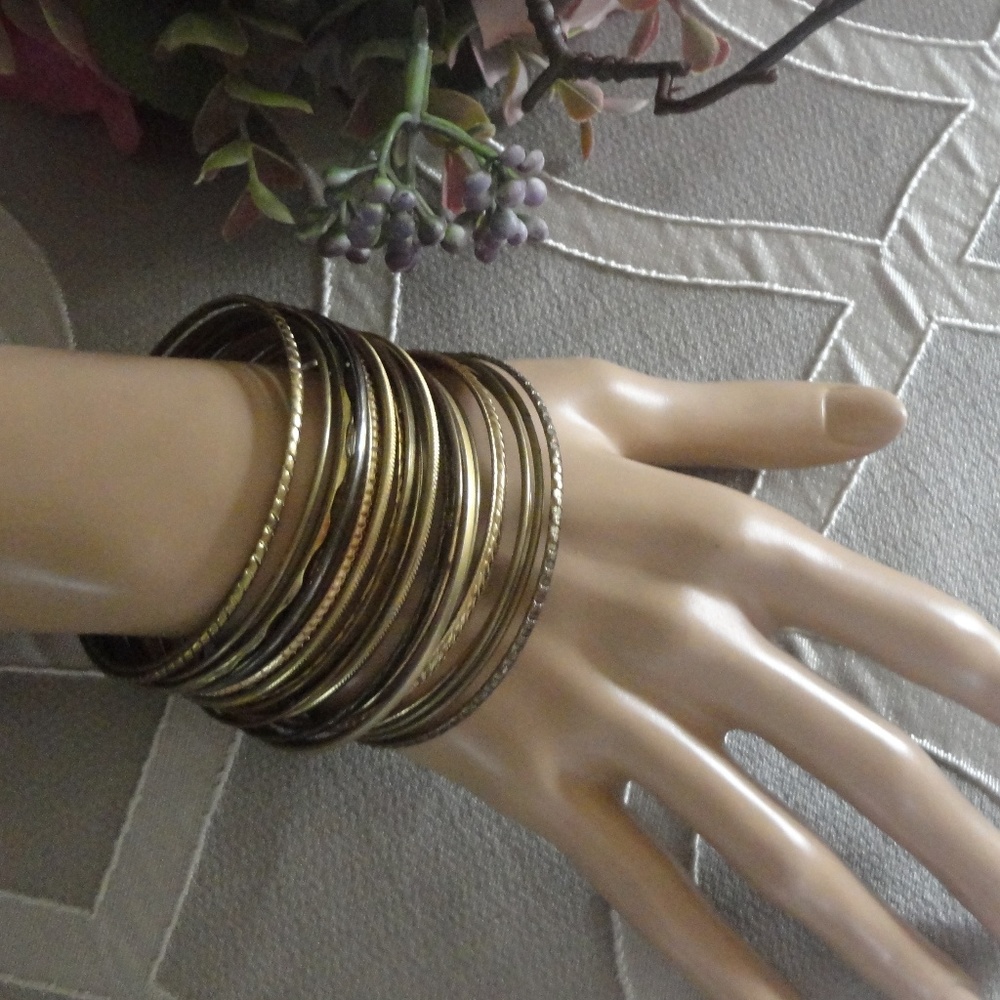 Vegas Mixed Metal Bangle Bracelets